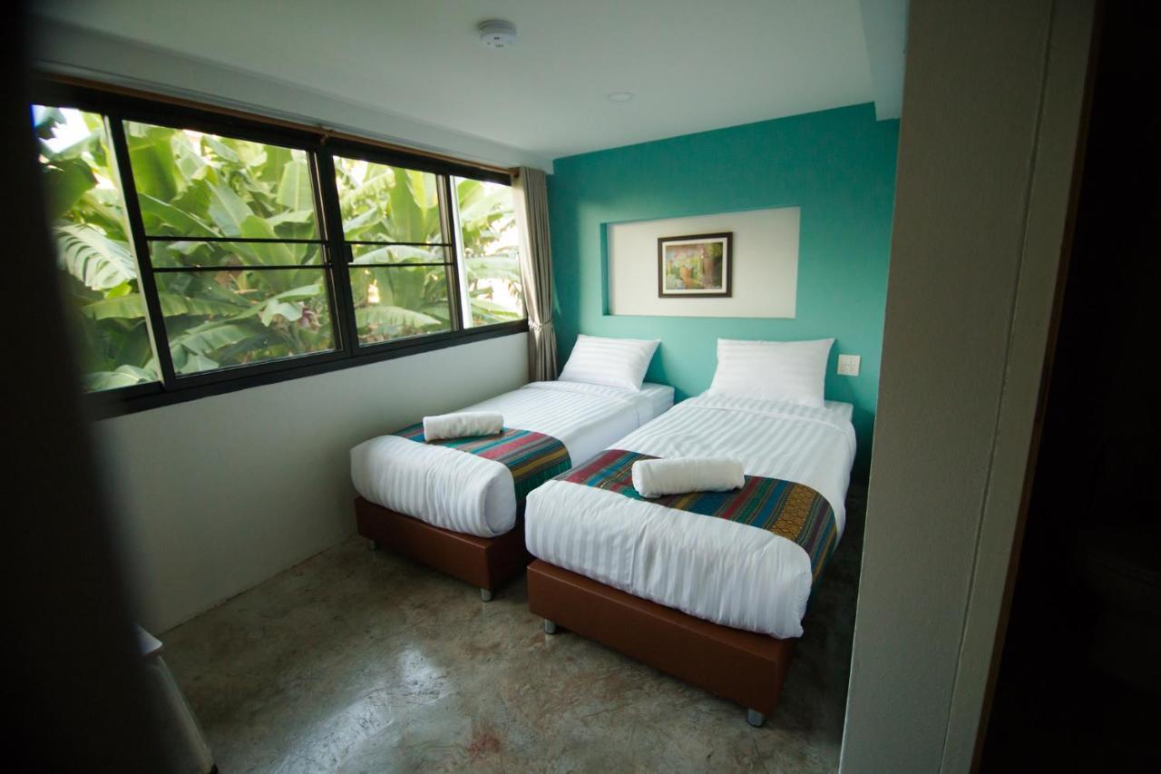 Suree House Hostel Chiang Rai Bagian luar foto