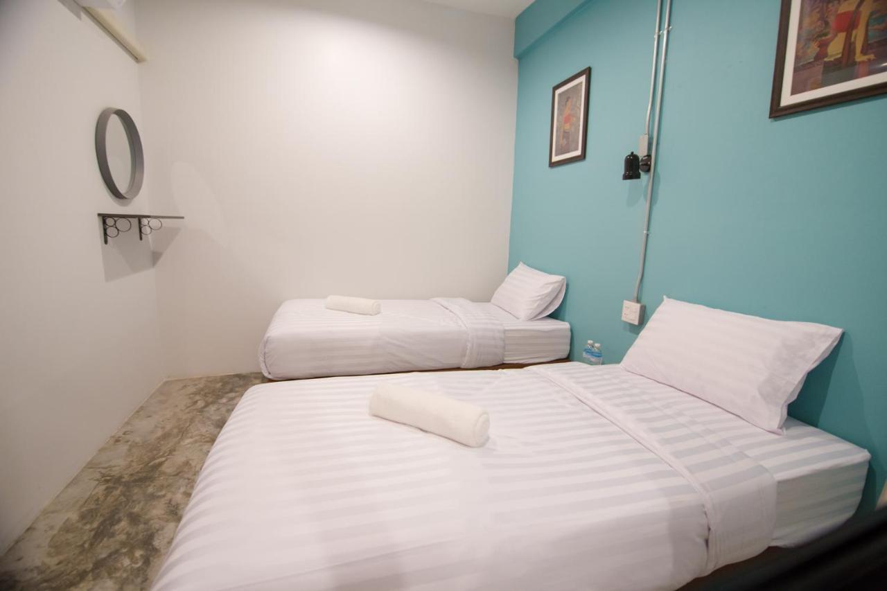 Suree House Hostel Chiang Rai Bagian luar foto
